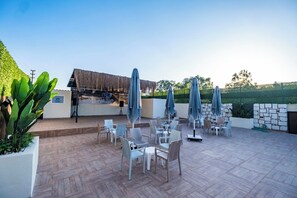 32-inch flat-screen TV with satellite channels, printers - Club Sideris Halal Family Hotel & Spa (Menderes)