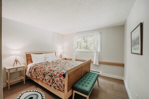 Apartment (1 Bedroom) | 1 bedroom, bed sheets - 90sw - Fireplace - Dishwasher - W/D - Pets OK (Deming)