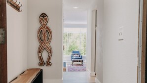Hallway - 90sw - Fireplace - Dishwasher - W/D - Pets OK (Deming)