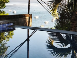 Classic Villa, 4 Bedrooms, Ocean View | Living area - Villa Bagus (Lembongan Island)