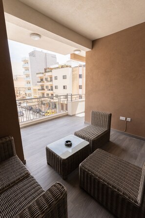 Comfort Apartment, 3 Bedrooms, Kitchen | Balcony - Malta's Gateway (St. Paul's Bay)
