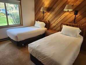 4 bedrooms - Snowcreek Resort Vacation Rental 265 (Mammoth Lakes)