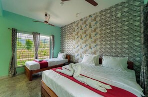Family Room, Balcony, Garden View | 1 bedroom, free WiFi