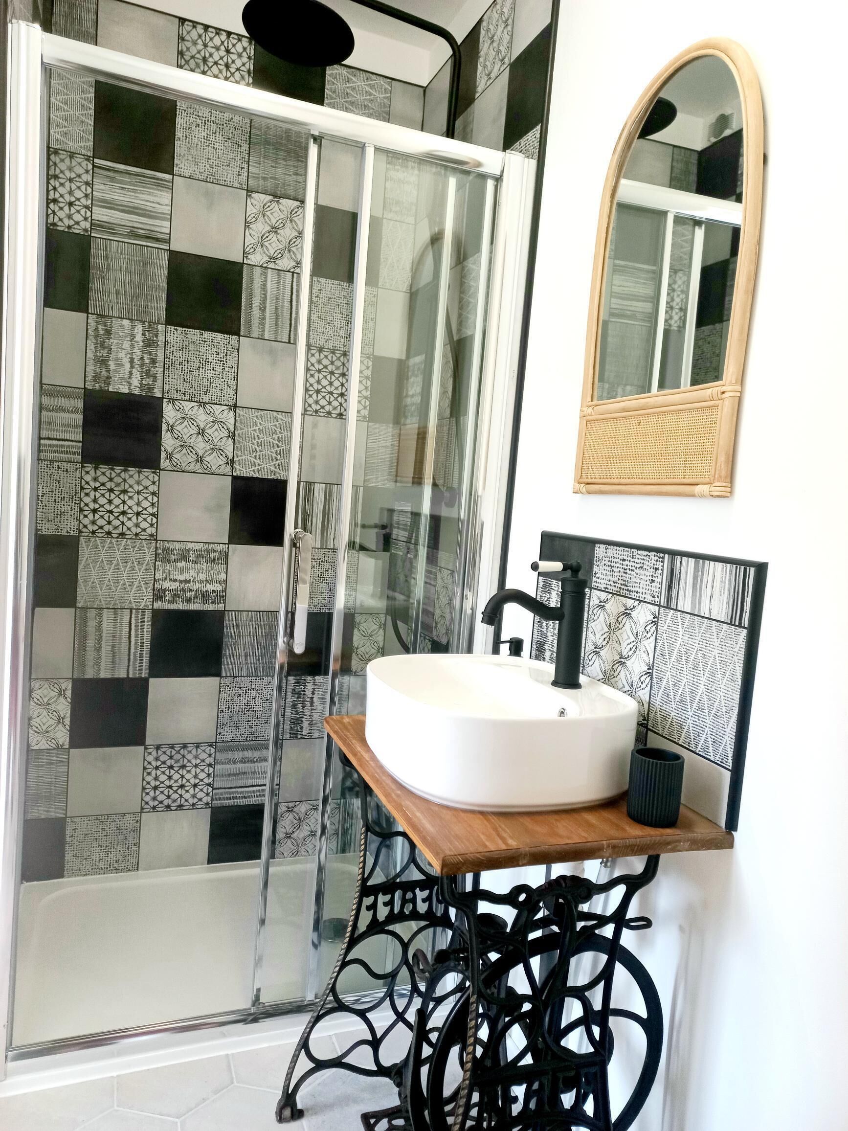 Double Room, Garden View (Bali) | Bathroom