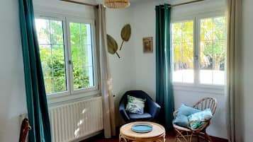 Habitación doble, vistas a la piscina (Nature) | Escritorio, sistema de insonorización, wifi gratis