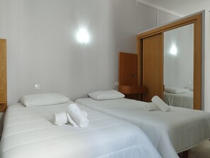 Cots/infant beds, free WiFi, bed sheets