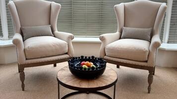 Premium Double Room | Living area