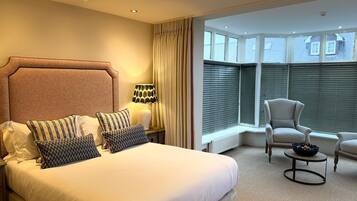 Premium Double Room | Desk, laptop workspace, iron/ironing board, free WiFi