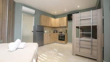 1 habitación, espacio para trabajar con laptop y insonorización