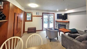 Living area - Timberline Village #12 Home (Sun Peaks)
