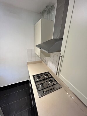 Private kitchen - Chic flat near Abbey Road (London)