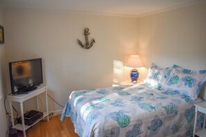 3 bedrooms, iron/ironing board, free WiFi