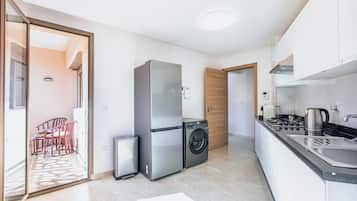 Departamento Elite, 2 habitaciones, balcón | Cocina privada | Refrigerador, horno, parrilla de estufa y licuadora