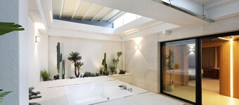 Seoul Inn Hotel by the Designers