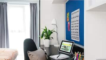 Single Room, Non Smoking | Blackout curtains, free WiFi