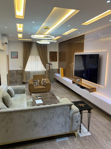 Signature apartments 