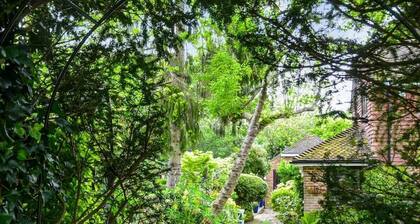 Luxury one bedroom cottage