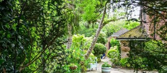 Luxury one bedroom cottage