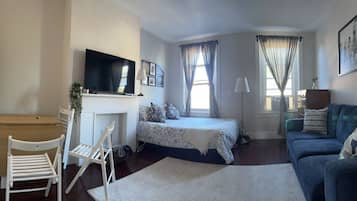 2 chambres, fer et planche à repasser, Wi-Fi, draps fournis