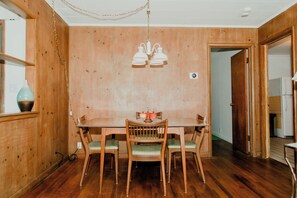 Dining - Cozy Mid-Century Mod by Lake MI&Dunes with Hot Tub (Sawyer)