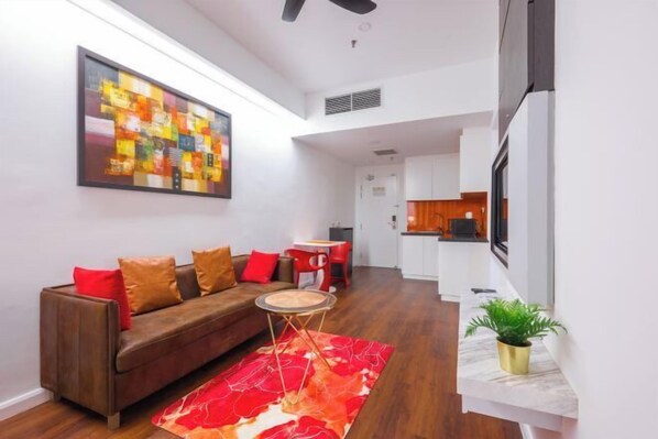 Room - Master House Centrestage PJ (Petaling Jaya)