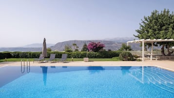 Signature Villa, Mountain View | Private pool