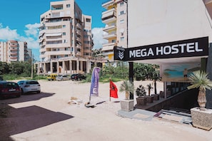 Konaklama yerinin ön cephesi