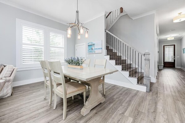 House, Multiple Beds (Yolo by the Sea) | Dining
