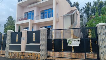 Apartment | Exterior