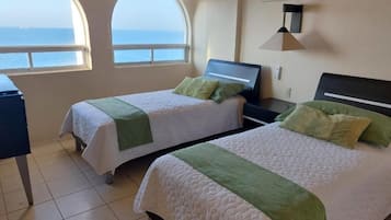 3 dormitorios, tabla de planchar con plancha, wifi gratis y ropa de cama