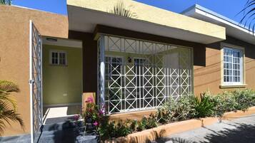 Estúdio | Detalhe da fachada