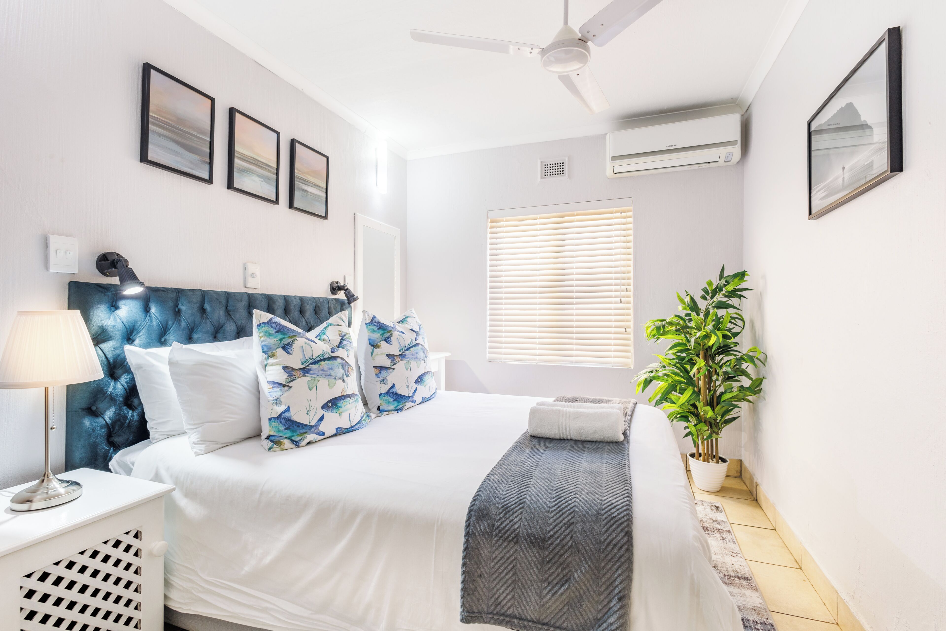 2 bedrooms, in-room safe, iron/ironing board, Internet