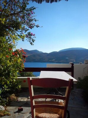 Outdoor dining - The Red-Fish House - 1 (Astipalea)