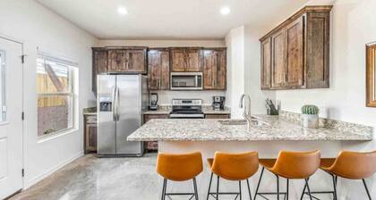 New-Walk to Tarleton-2 King Beds