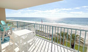 Outdoor dining - Low-Density Building + 3BR/3BA + Sunset Magic = Your Happy Place (Gulf Shores)