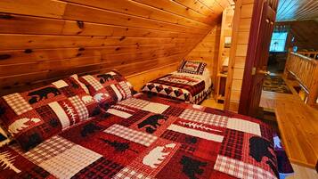 3 bedrooms, iron/ironing board, travel cot, free WiFi