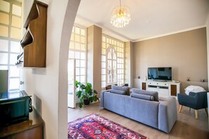 Design Apartment, Balcony, City View | Living area | Flat-screen TV - Il Loggiato (Como)