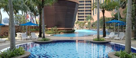 المنشأة من الخارج