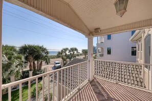 Property grounds - Sunset Breeze (Panama City Beach)