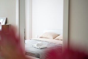 1 chambre, fer et planche Ă repasser, Wi-Fi gratuit, draps fournis