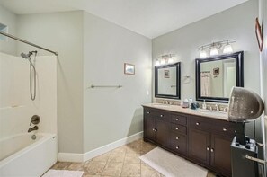 Bathroom - Utopia Luxury Stay - Olympia (Olympia)