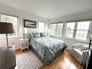 5 chambres, fer et planche à repasser, Wi-Fi, draps fournis