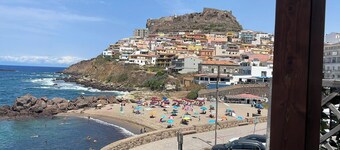 Villa-sleeps4-parking-garden-bbq