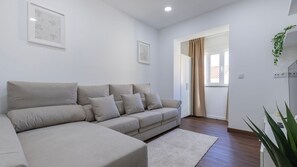 Televisión, chimenea