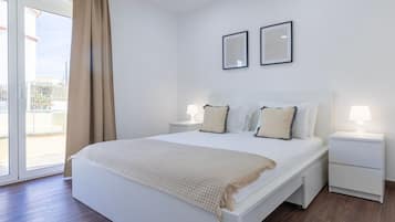 5 bedrooms, iron/ironing board, free WiFi, bed sheets