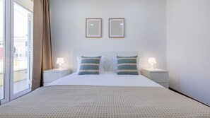 6 chambres, fer et planche à repasser, Wi-Fi gratuit, draps fournis