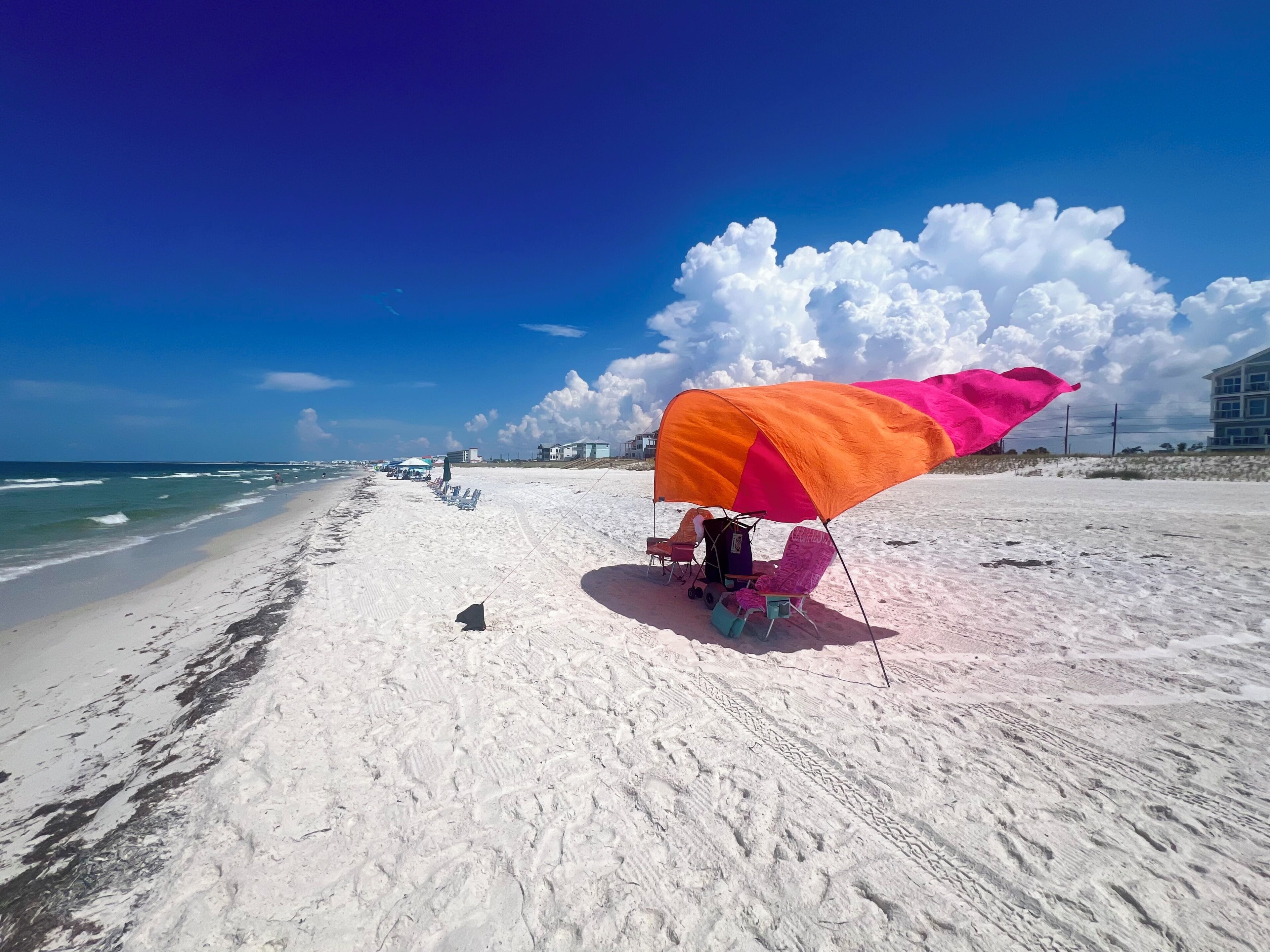 Beach nearby, sun-loungers, beach towels