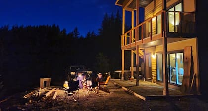 Pacific Ocean View Cabin on 422 Acres Eco Reserve near Shirley and Jordan River
