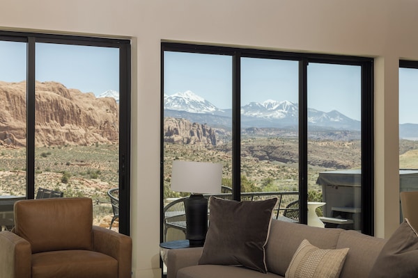 Smart TV 65 pulgadas con canales de televisión digitales, Netflix