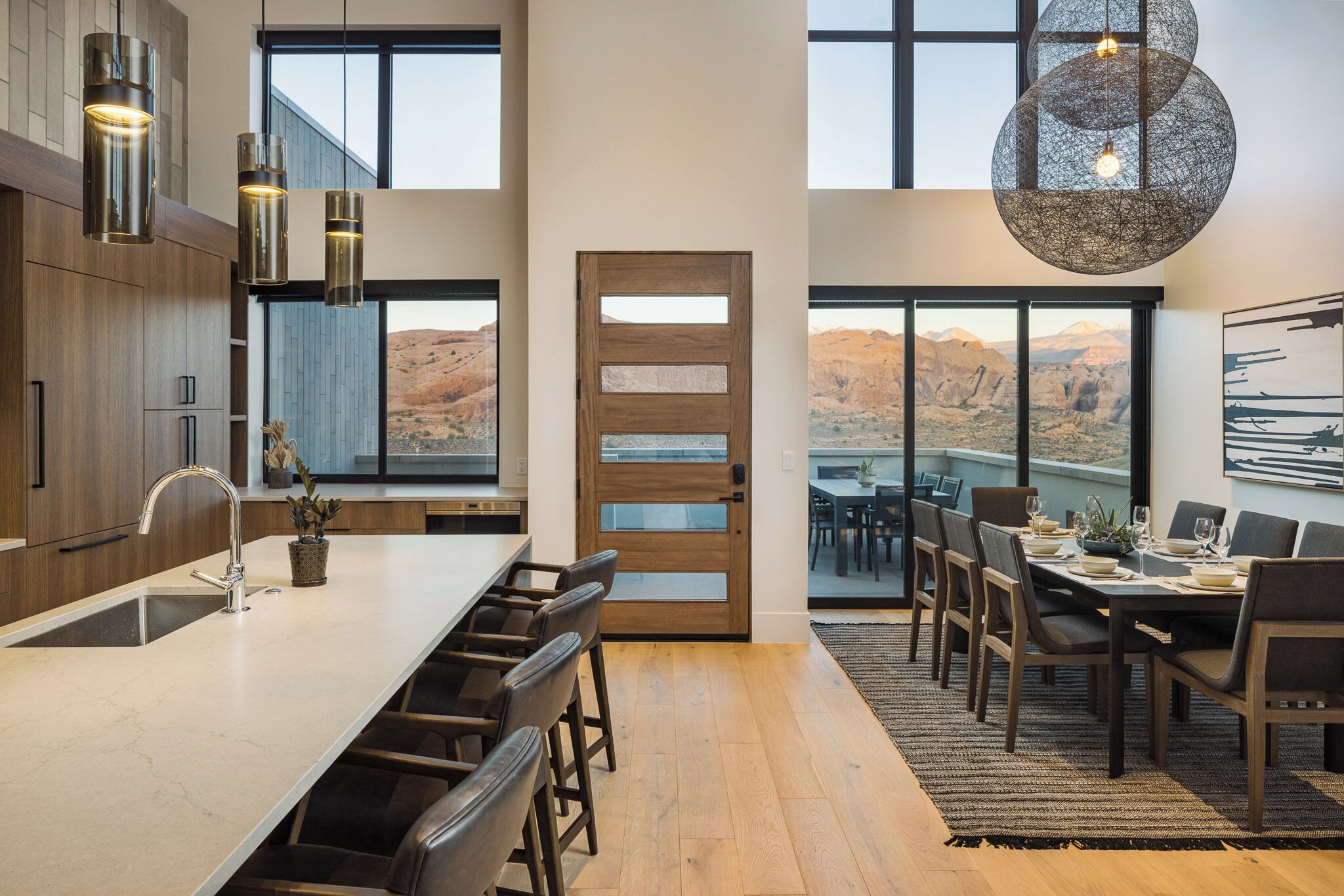 Refrigerador con congelador, microondas, horno y parrilla de estufa 